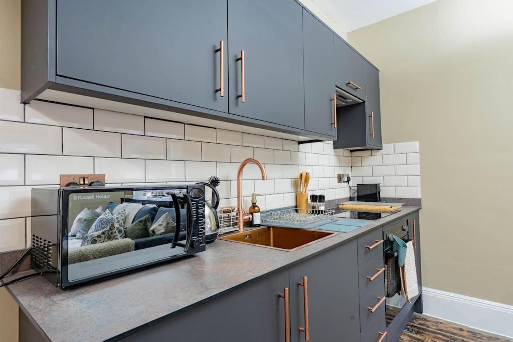 Stunning Boutique Flat In Central Location - Beatrice Бат Екстер'єр фото