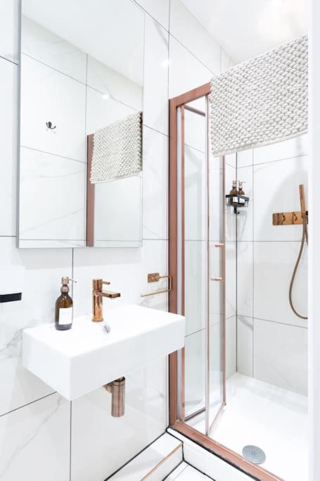 Stunning Boutique Flat In Central Location - Beatrice Бат Екстер'єр фото