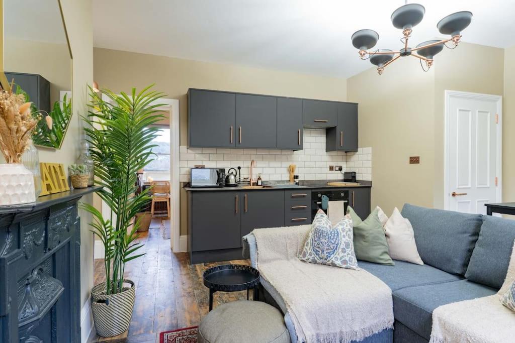 Stunning Boutique Flat In Central Location - Beatrice Бат Екстер'єр фото
