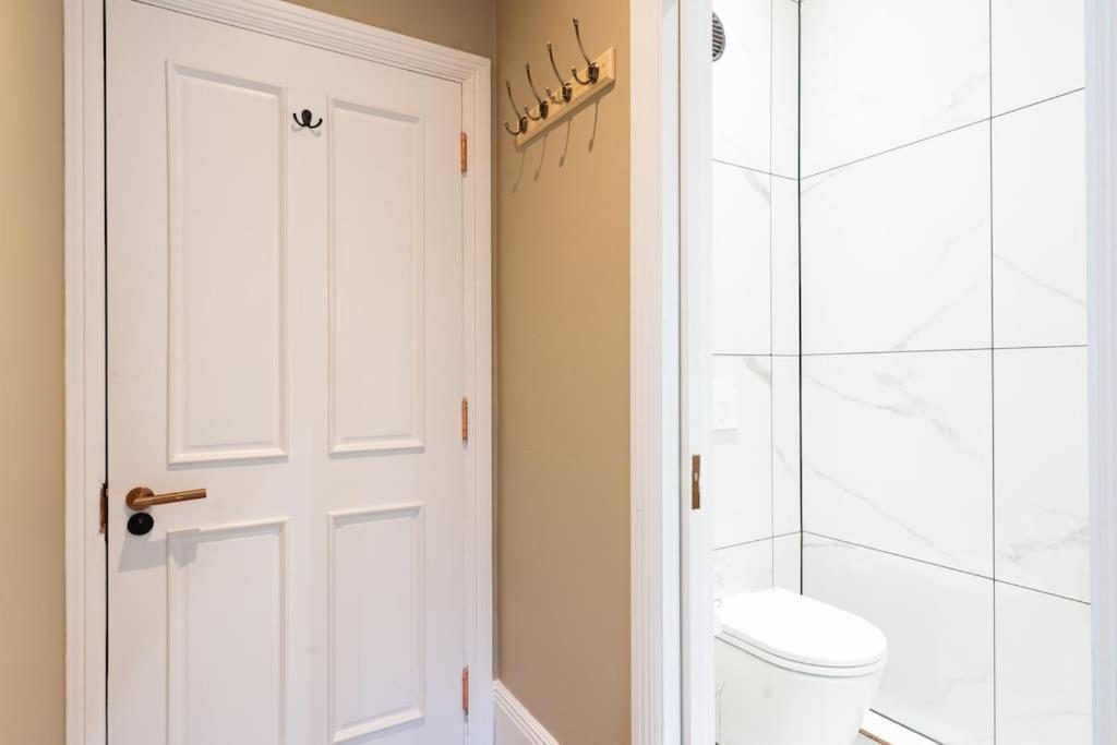 Stunning Boutique Flat In Central Location - Beatrice Бат Екстер'єр фото